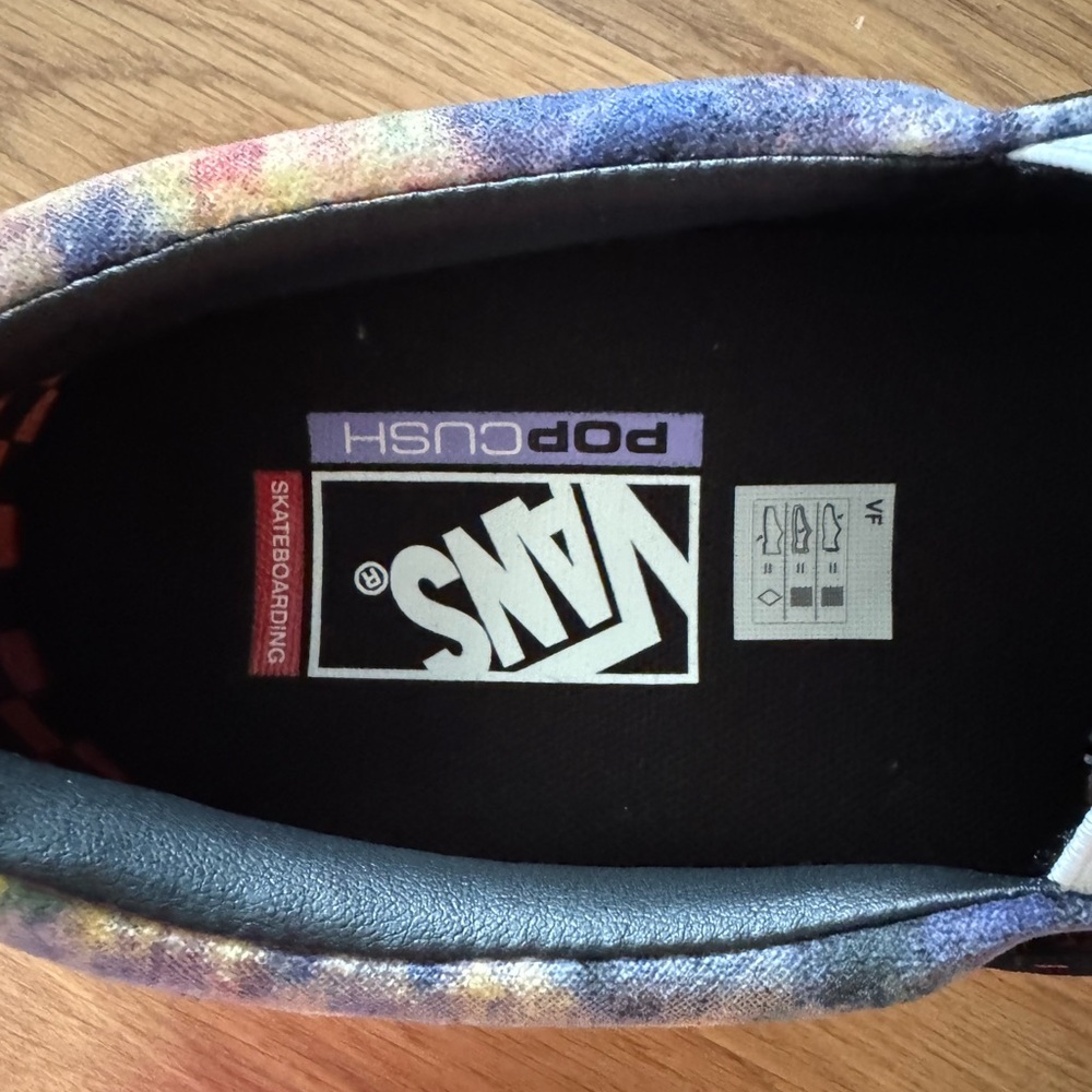 Vans new in box Tie-Dye Slip-On Sneakers, pop cush comfy sole, M 8/W 9.5 - Picture 2 of 6